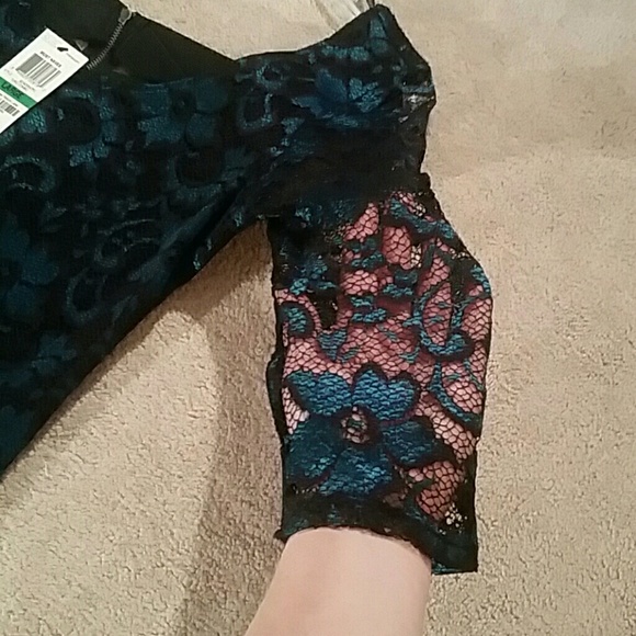 Material Girl lace body con dress - Picture 9 of 10